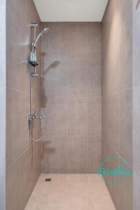 Ultra Luxury Villa 5BR With Maid Room