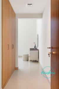 Ultra Luxury Villa 5BR With Maid Room