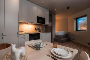 A beautiful and modern apartment 2 in Ballstad