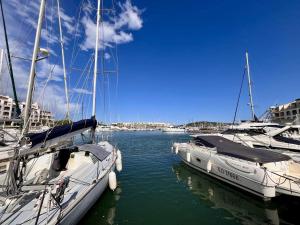 CO040-217 - STUDIO MEZZANINE 4 couchages aux marines de Cogolin