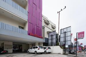 RedDoorz Plus @ UNO Jalan Merak Samarinda