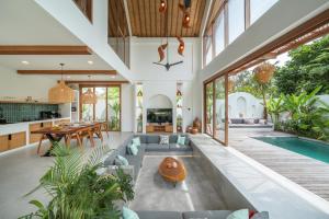 Luxury villa Kupu Kupu, 160m from beach
