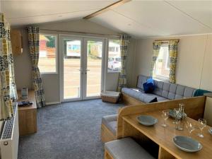3 Bedroom, 8 berth Luxury caravan