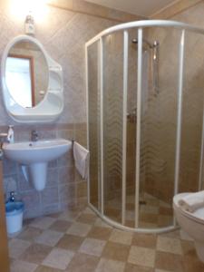 Toscanaapartmanbalatonhu family frend