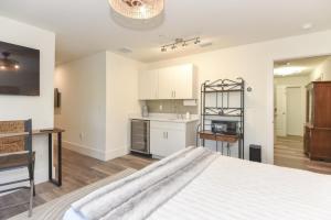 The White House on Flagler Beach - Unit 12 apts