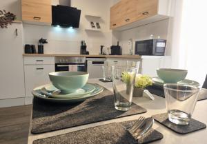 Apartments with Balcony & Parking - APOLONIAliving