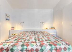 Villa Iris - beautiful terrace and garden overlooking the sea