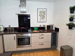Modern Professional Central Apartment Near University & Hospital