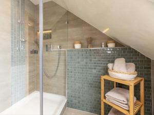 Haus mit Sauna, 3 SZ, 2 Bäder & 450 m Strand