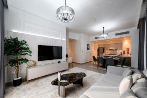 Forte 3BR Luxury PS5 Gaming Room Sleeps 9