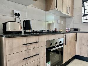 Midrand 2-Bedroom Oasis in Glen Austin