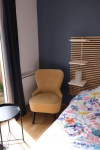 Beau studio calme, indépendant avec terrasse