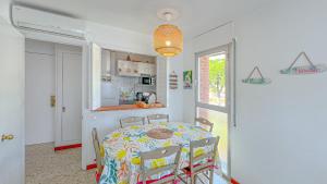 Vivalidays Jocelyne - Fenals - LLoret de Mar