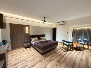 HOTEL PANCHARTHNa PARADISe