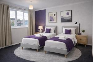 2 Bed 1 Bath in Milton Keynes - Sleeps 4 - Parking