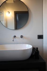 C A S A A D E L E per una vacanza in semplicità e relax