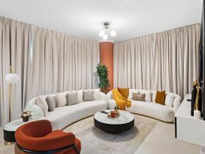 Charming and Vibrant Living 1BDR In Marina Quay