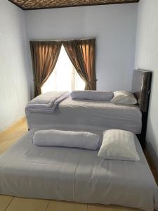 Batukaras beach hill villas