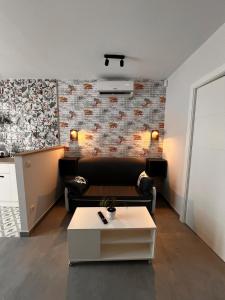 R10 Trabajo Descanso Premium Junto a Metro Madrid