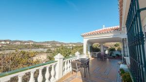 La Paloma Blanca