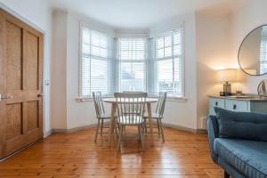 Woodside Road No 44 - Elie