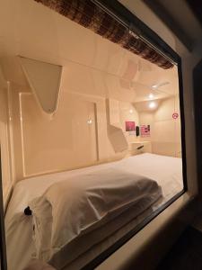 Capsule Hotel Sauna G -topia male Only