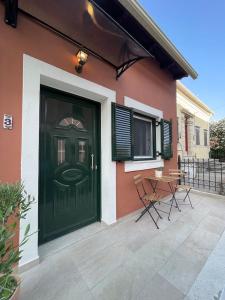 Xristinas stone village apartments