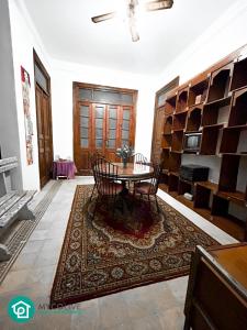 Downtown Room 2 COliving French Institute