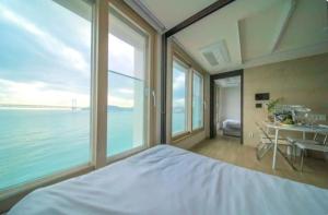 Busan#Gwangalli#감성숙소#광안대교#일출#오션뷰