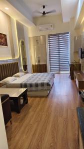 The taj studios at gaur city mall