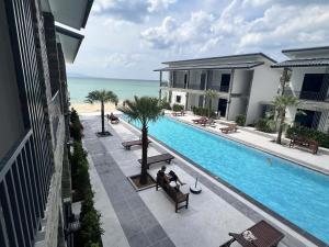 Double Rock Beach Hotel