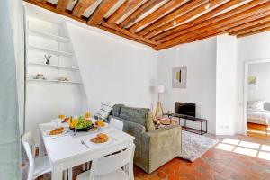 BnBNova - 1BR - Heart of the Latin Quarter