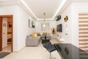 Red City Elegant Stay