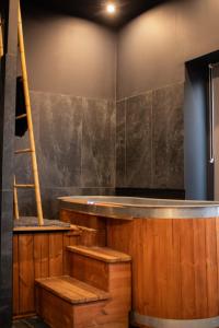Love room - Cinéma et Jacuzzi Shelby
