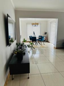Casa Maison - Stylish 3 Bedroom in Summerset, Midrand