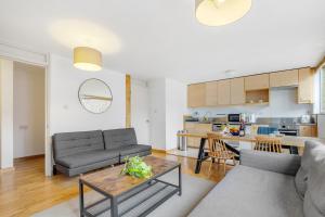 2-Bed Flat, 2-Min Walk to Old Street Station