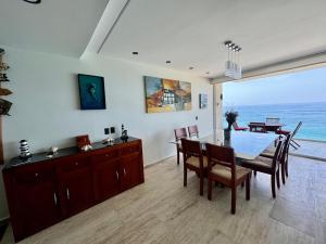 Beachfront Amara Ixtapa -Newly renovated