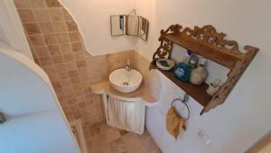 Chambre de la roche trouee