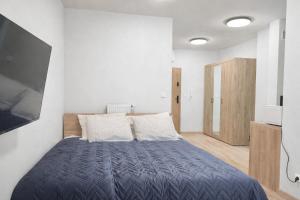 Rumia Apartment by JumpInHere