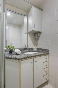 907 Ap charmoso em Pinheiros com academia e AC