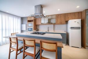 Triplex Exclusivo 3 Suítes em Bombas