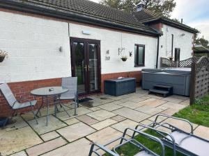 The Tack Room with Hot Tub