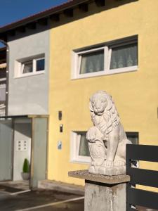 Zum Löwen Apartments