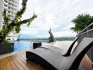 Apatermand Royal sentul park modern look studio by Ls