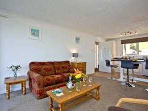 Apartment 2 Waters Edge