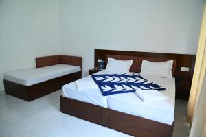 Ayushman hotel
