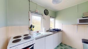 E04 Fresno, Riviere Towans