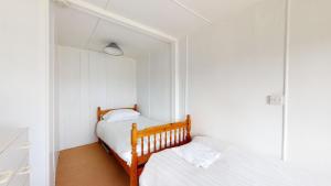 E04 Fresno, Riviere Towans