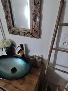 Ile des Plaisirs, Adults Only, Piscine au Sel, Jacuzzi, Petit Dejeuner Tropical Offert