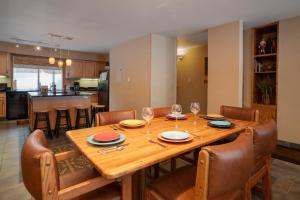 Iron Horse Building J Unit 1309